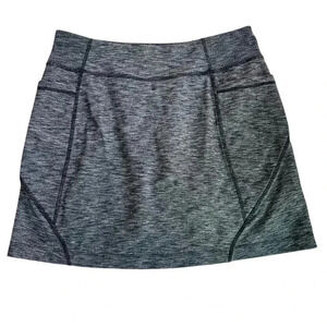 ATHLETA Excursion Skort Gray/black Pockets Knit Size Small